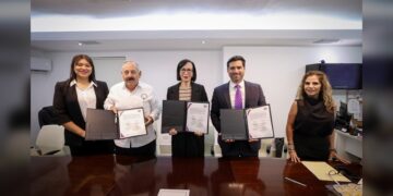DIF Tam y Colegio de Notarios firman convenio en beneficio de familias vulnerables