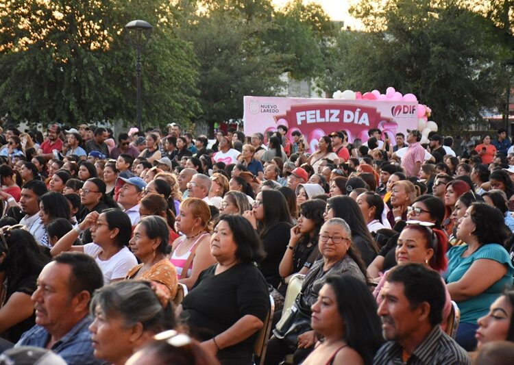 DIF y Gobierno de NLD celebran a las madres con emotivo festival