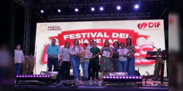 DIF y Gobierno de NLD celebran a las madres con emotivo festival