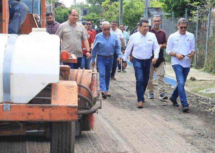 Dan banderazo de arranque a programa de 108 obras en Victoria