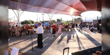 Dirección de Arte y Cultura celebra a las madres de NLD