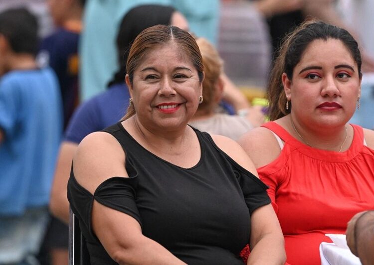 Disfrutan vecinos de la Moderna de divertida ‘Tarde en Familia’