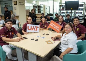 Egresados y estudiantes de la UAT comparten experiencias de la práctica profesional
