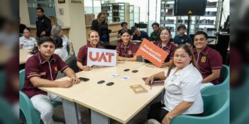 Egresados y estudiantes de la UAT comparten experiencias de la práctica profesional