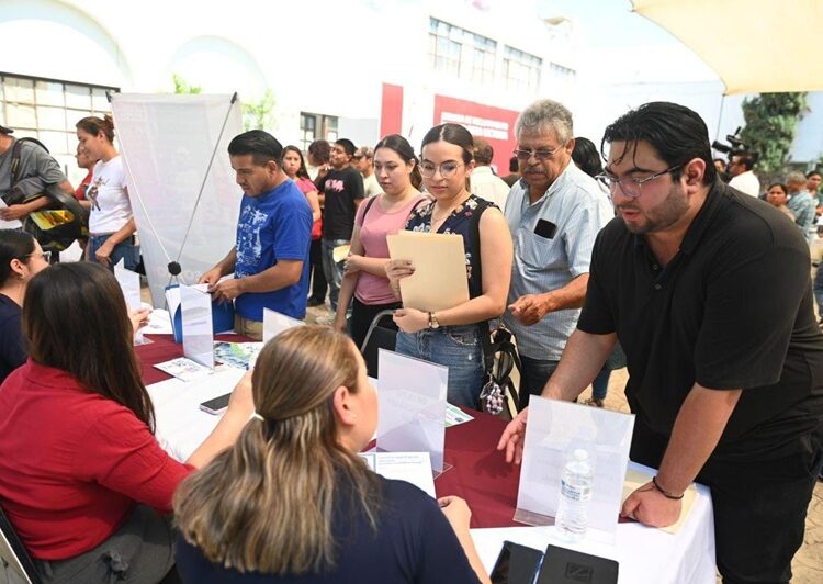 Empresarios y Municipio ofrecen 800 oportunidades de empleo