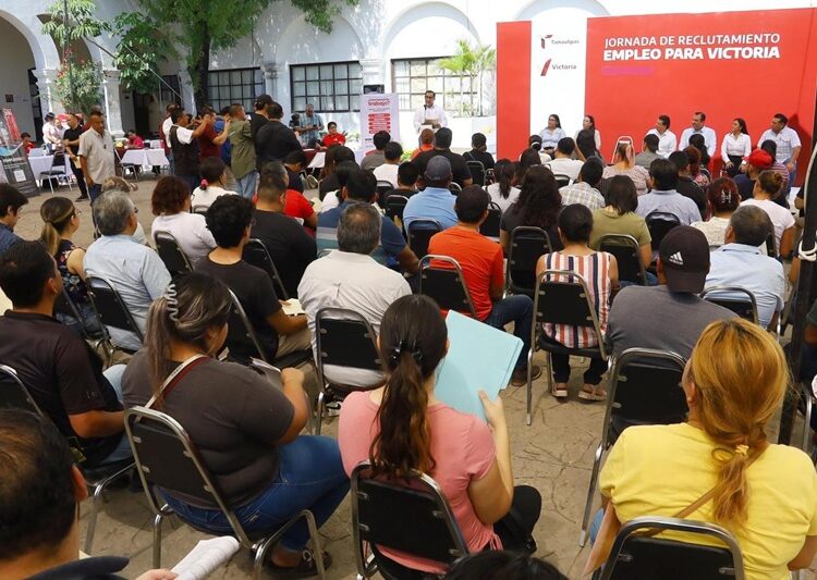 Empresarios y Municipio ofrecen 800 oportunidades de empleo