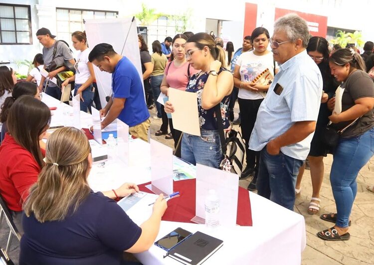 Empresarios y Municipio ofrecen 800 oportunidades de empleo