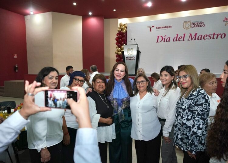 En 4 años entrega CLC más de 30 mdp en bonos económicos para maestros