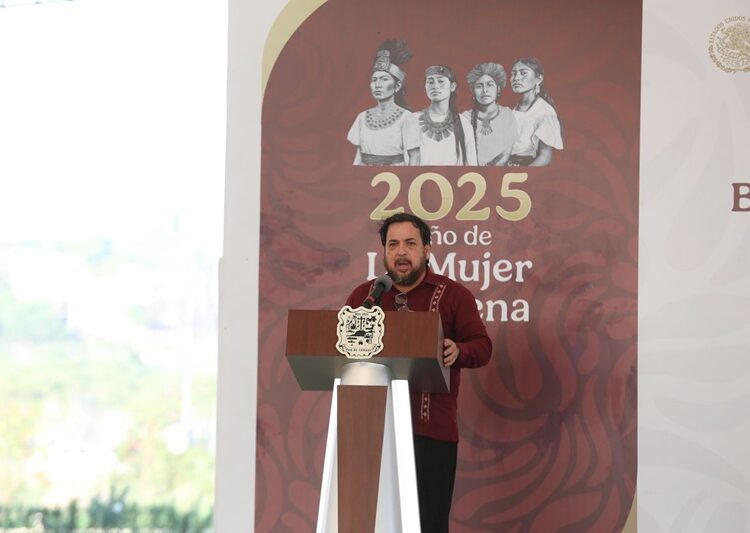 Entrega AVA a estudiantes de la zona sur becas federales “Benito Juárez”