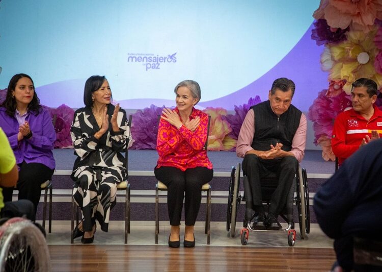 Entrega DIF Tamaulipas sillas de ruedas a personas con discapacidad