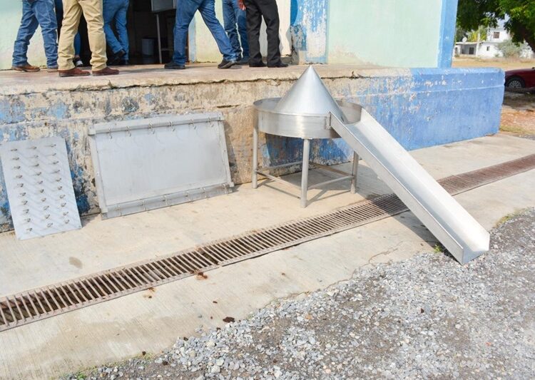 Entrega Gobierno del Estado equipo al rastro municipal de Soto la Marina