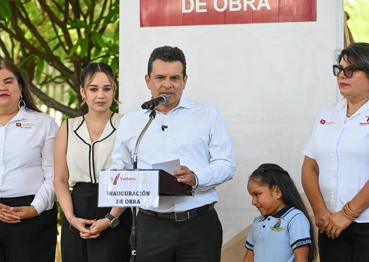 Entrega Lalo Gattás techumbre a Jardín de Niños América