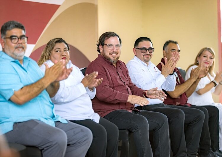 Entrega SET equipo tecnológico a primarias y telesecundarias en Reynosa