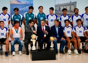 Felicita AVA a Correcaminos por poner en alto a Tamaulipas y a la UAT