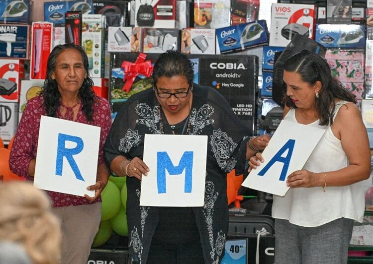 Festejan Lalo y Lucy a las mamás victorenses
