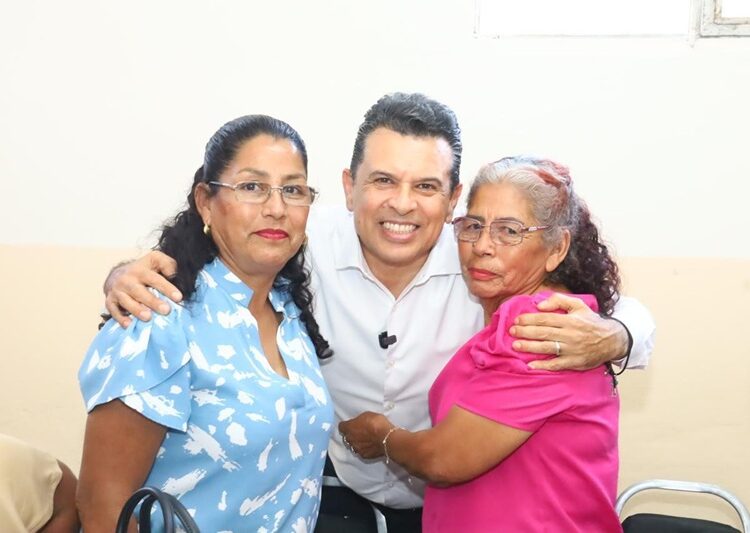 Festejan a madres sindicalizadas del Ayuntamiento de Victoria