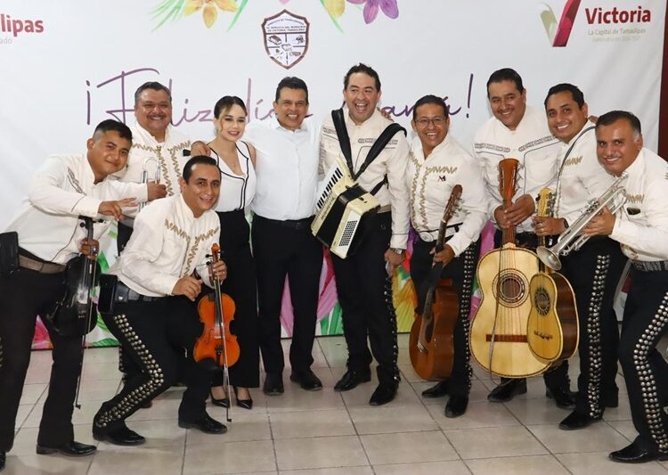 Festejan a madres sindicalizadas del Ayuntamiento de Victoria