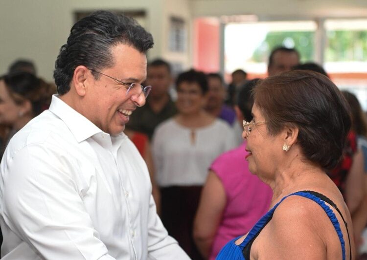 Festejan a madres sindicalizadas del Ayuntamiento de Victoria