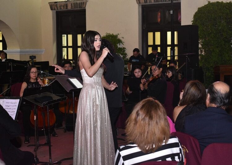 Fortalece Colegio de San Juan Siglo XXI vinculación con la sociedad