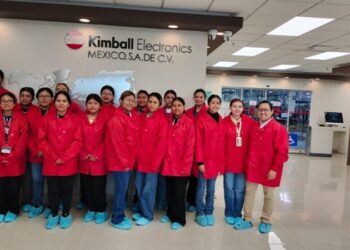 Fortalece UTTN su formación con Programa de Visitas Industriales