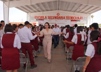 Impulsa Gobierno de NLD el desarrollo educativo