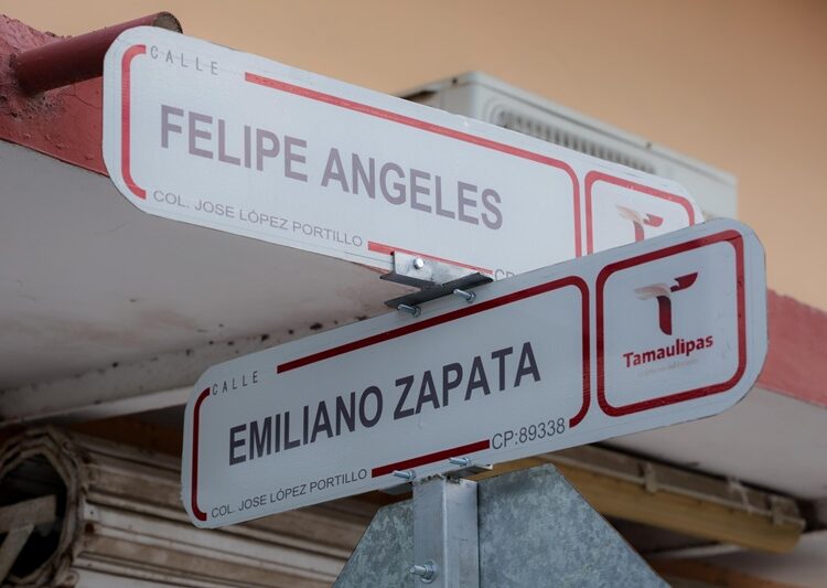 Inaugura Mónica pavimentación de 2 calles en Colonia López Portillo