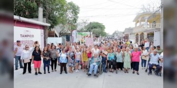 Inaugura Mónica pavimentación de 2 calles en Colonia López Portillo
