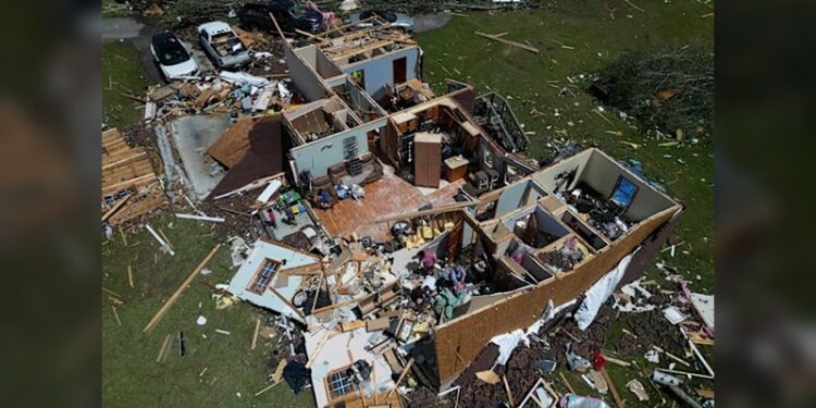 Kentucky, la más afectada por tormentas y tornados en EU