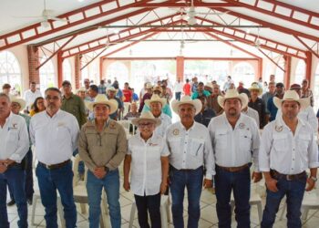 Llevan Programa de Mejoramiento Genético al municipio de Aldama