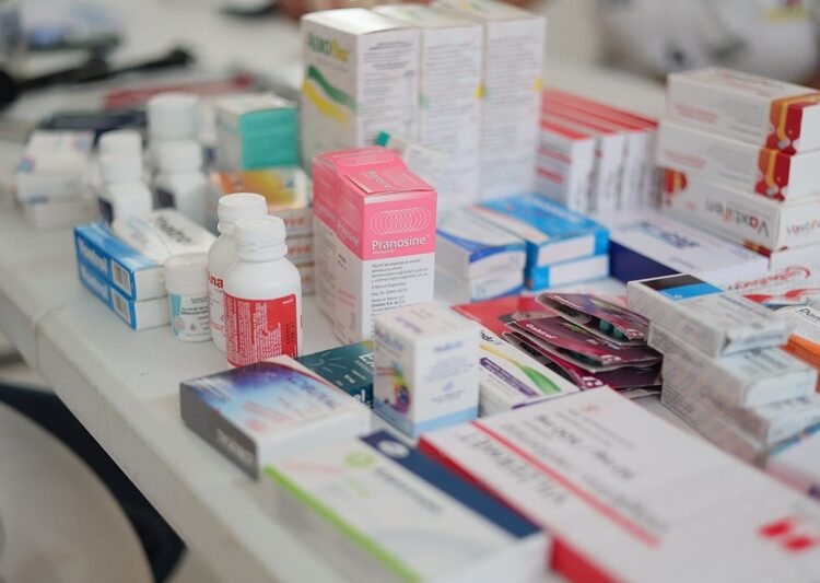 Llevan SEBIEN y Rotarios jornada médica a Unidad de Bienestar