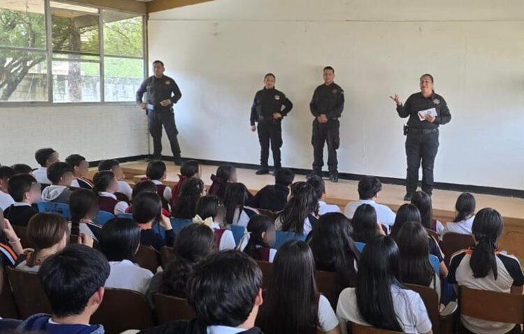 Mantiene Guardia Estatal de Género proximidad con estudiantes