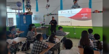 Mantiene Guardia Estatal de Género proximidad con estudiantes