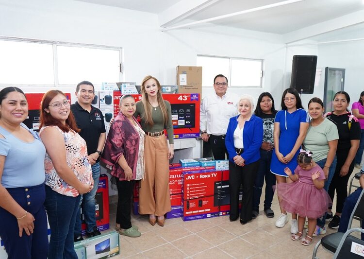 DIF NLD continúa entrega de apoyos a CAM