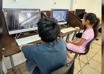 Niñas y niños viajan virtualmente por Museos del mundo en bibliotecas de NLD