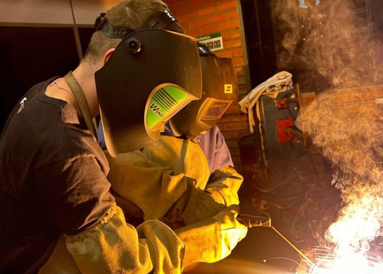 Participan estudiantes de la UT Nuevo Laredo en pasantía técnica en Brasil