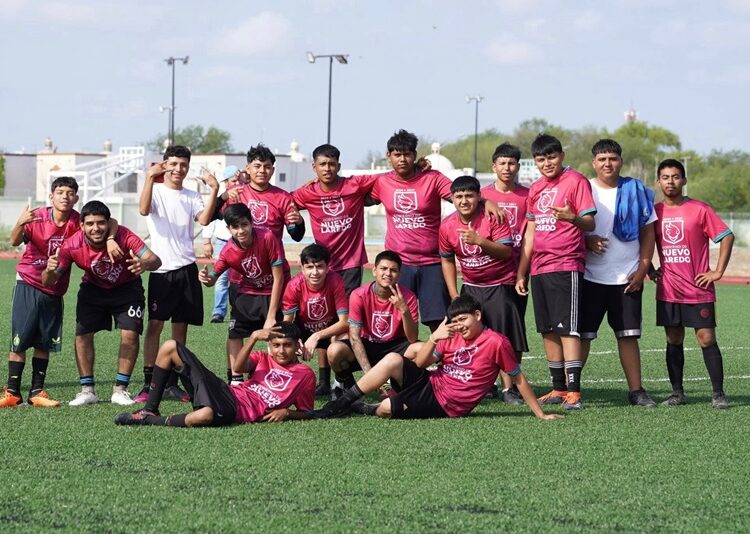 Participan prepas municipal en cuadrangular de fútbol contra las adicciones