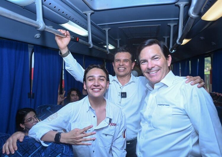 Presentan el “Lalo Bus”, dará transporte escolar gratuito