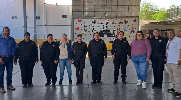 Reciben estudiantes de Reynosa visita de la Guardia Estatal de Género