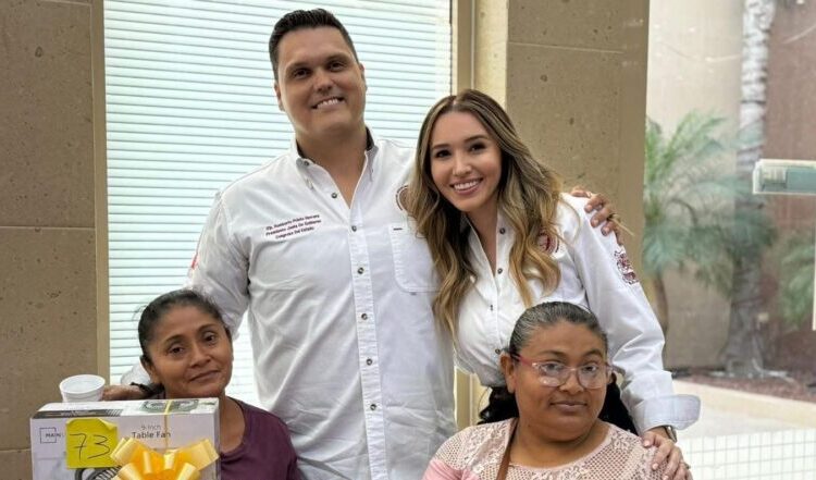 Conviven Humberto Prieto y mamás del distrito 7, reconociéndolas como pilar de las familias