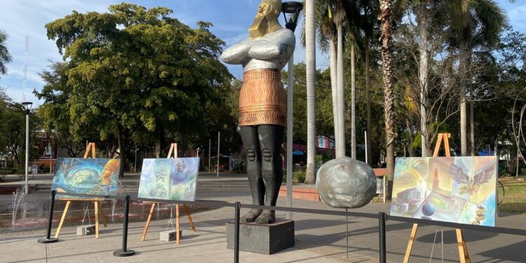 Llega a Victoria monumental estatua de Nabucodonosor