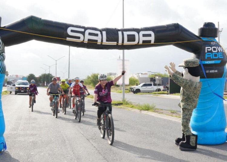¡Exitosa rodada ciclista por aniversario en Nuevo Laredo!