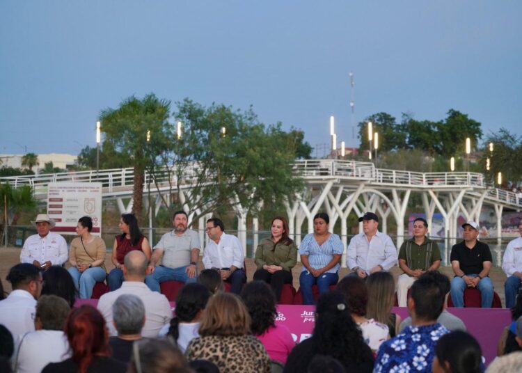 Carmen Lilia inaugura puente panorámico del Península del Laguito