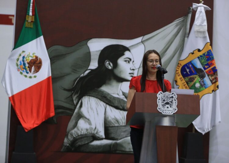 Entrega Américo Tarjetas del Bienestar a personas con discapacidad