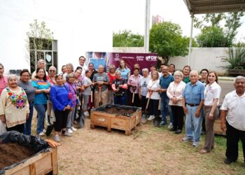 Arranca taller de ‘Huertos Urbanos en la Casa Club del Adulto Mayor’ del DIF NLD