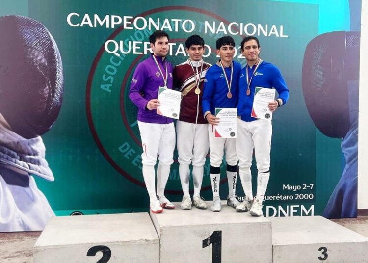 Atletas de la UAT representan a México en el panamericano de esgrima en Brasil