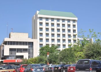 ‘Cristina’ vuelve a la TV con entrevista exclusiva a Karol G