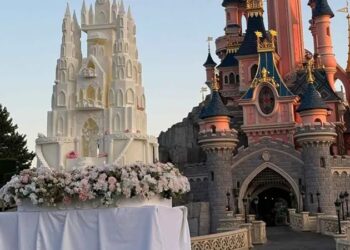 ¡Escándalo por una boda falsa en Disneyland París!