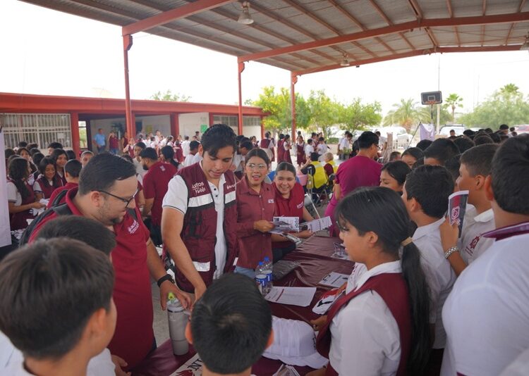 Brigada Joven llega a la escuela Secundaria No.80