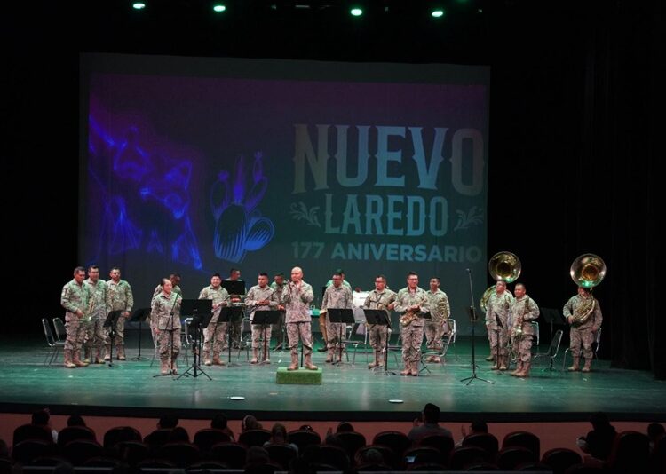 Brinda SEDENA gran concierto de gala como parte de los festejos del 177 aniversario de NLD