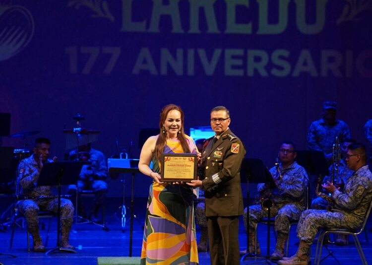 Brinda SEDENA gran concierto de gala como parte de los festejos del 177 aniversario de NLD